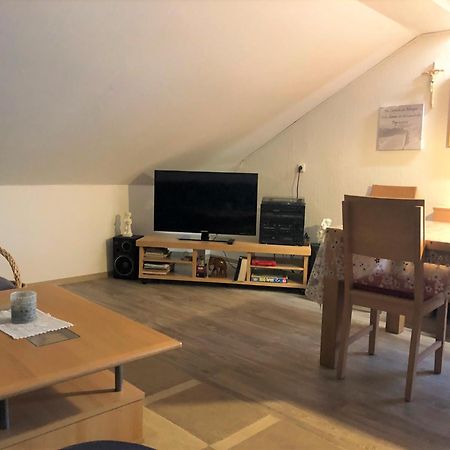 Haus Evi Διαμέρισμα Neusorg Εξωτερικό φωτογραφία
