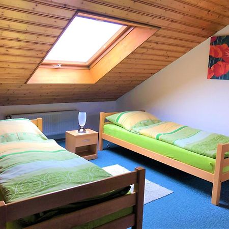 Haus Evi Διαμέρισμα Neusorg Εξωτερικό φωτογραφία