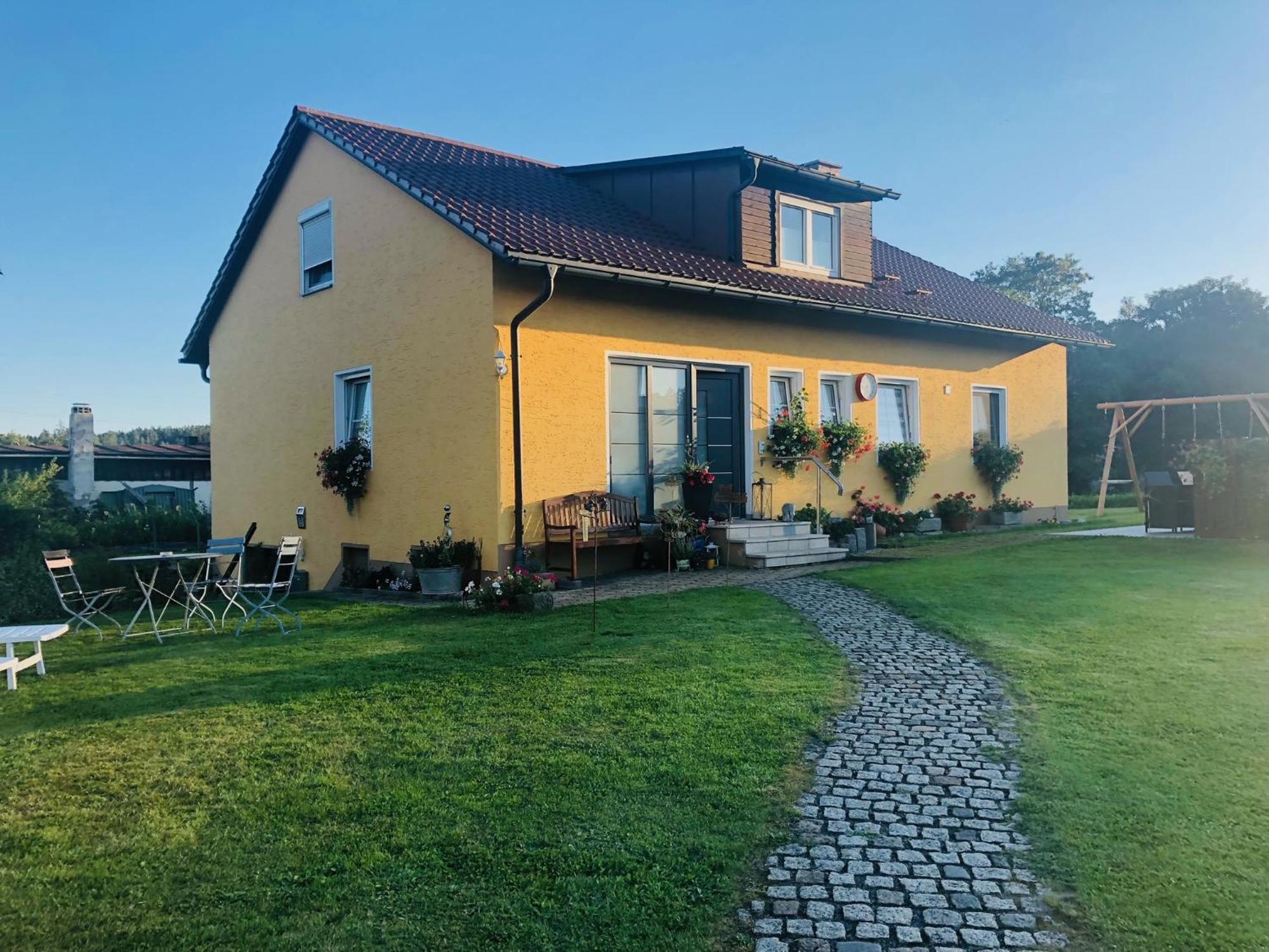 Haus Evi Διαμέρισμα Neusorg Εξωτερικό φωτογραφία